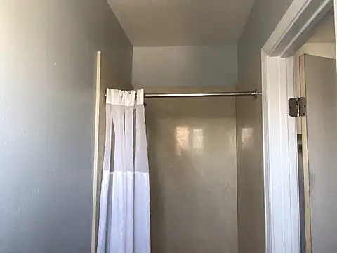 allissonw13 online show from 03-26-26, 04:01