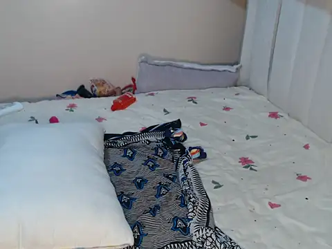 Snapshot of sweet_essin chatting on 10-30-25, 11:05 sweet essin online show from 10-30-25, 11:05