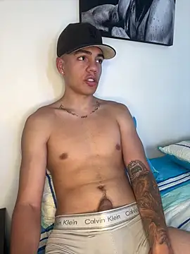 santiago sosa24 online show from 05-20-26, 03:40