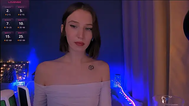 Snapshot of ellaamber chatting on 01-04-25, 03:18 ellaamber online show from 01-04-25, 03:18