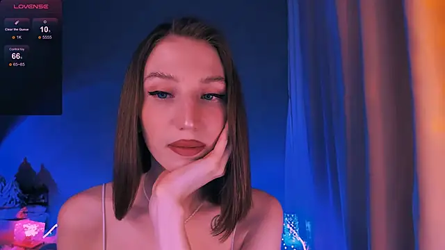 ellaamber online show from 12-21-25, 02:19