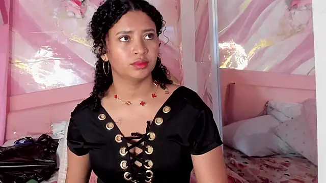 JessyZoe online show from 10-28-25, 03:47