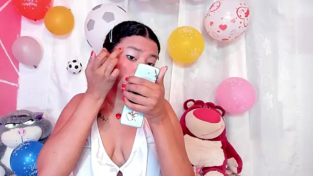 JessyZoe online show from 07-17-26, 04:01