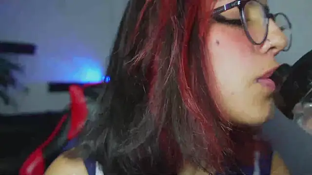 cute hollywood online show from 10-08-25, 12:36