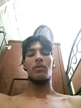 Snapshot of freddywwm chatting on 10-04-25, 03:10 freddywwm online show from 10-04-25, 03:10