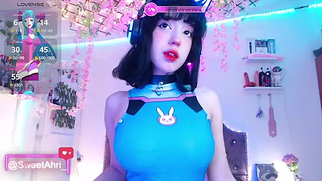 Snapshot of SweetAhri chatting on 03-10-25, 10:55 SweetAhri online show from 03-10-25, 10:55