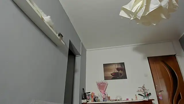 SexxyMeriem online show from 05-19-26, 03:40