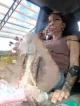 Snapshot of Genevieve143 chatting on 09-24-25, 05:27 Genevieve143 online show from 09-24-25, 05:27