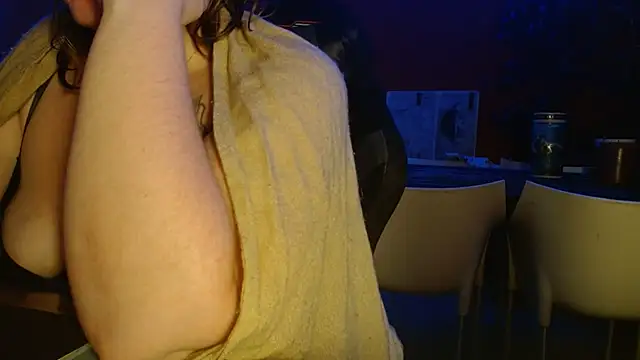 Snapshot of cruellaculdenfer67 chatting on 10-22-25, 09:03 cruellaculdenfer67 online show from 10-22-25, 09:03