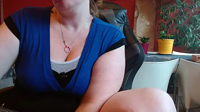 Snapshot of cruellaculdenfer67 chatting on 11-10-25, 09:30 cruellaculdenfer67 online show from 11-10-25, 09:30