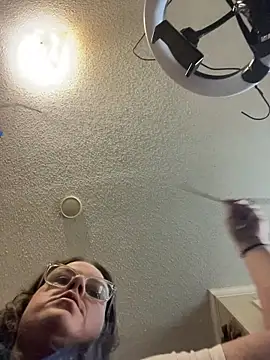 velvetta  online show from 10-30-25, 05:57