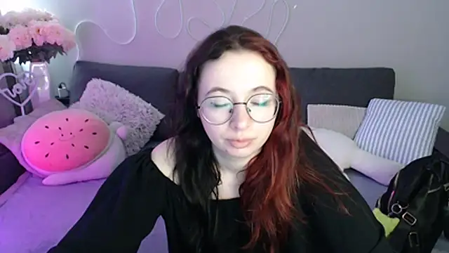 Mini Diva online show from 07-06-26, 08:11