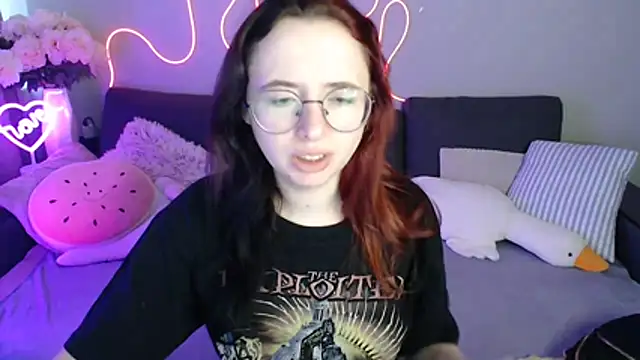 Mini Diva online show from 07-10-26, 08:07