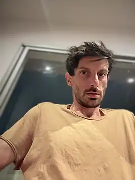 Snapshot of nicolaaaaas chatting on 03-03-25, 03:19 nicolaaaaas online show from 03-03-25, 03:19