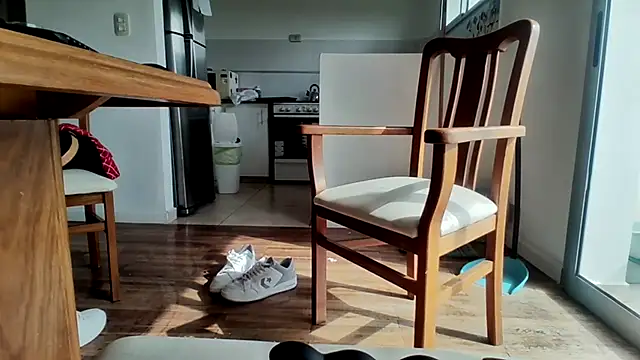 Snapshot of nicolaaaaas chatting on 03-04-25, 01:06 nicolaaaaas online show from 03-04-25, 01:06