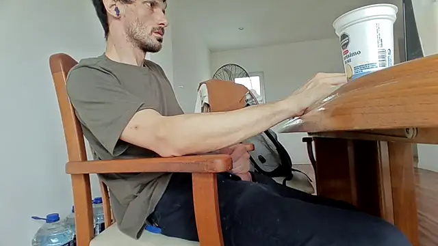 Snapshot of nicolaaaaas chatting on 03-11-25, 06:19 nicolaaaaas online show from 03-11-25, 06:19