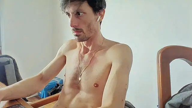 Snapshot of nicolaaaaas chatting on 03-12-25, 06:33 nicolaaaaas online show from 03-12-25, 06:33