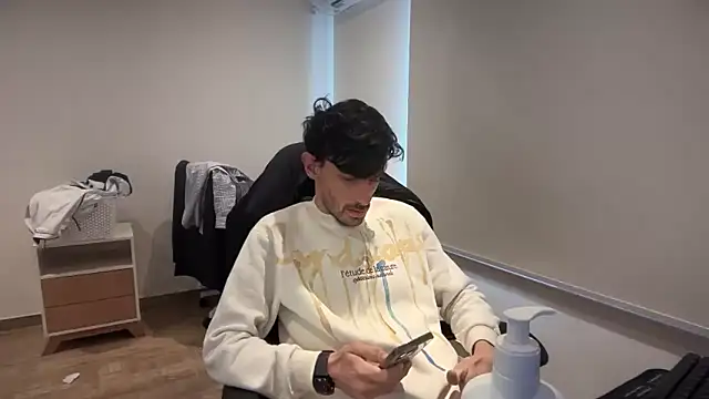 Snapshot of nicolaaaaas chatting on 09-11-25, 01:33 nicolaaaaas online show from 09-11-25, 01:33