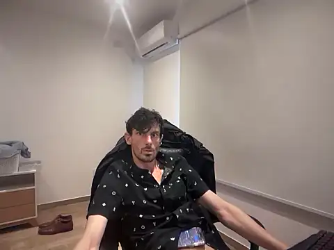 Snapshot of nicolaaaaas chatting on 09-18-25, 06:10 nicolaaaaas online show from 09-18-25, 06:10