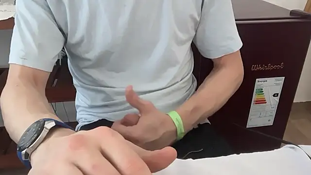 Snapshot of nicolaaaaas chatting on 10-04-25, 08:40 nicolaaaaas online show from 10-04-25, 08:40