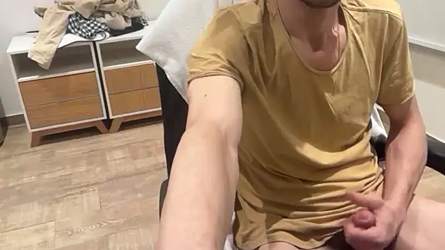 Snapshot of nicolaaaaas chatting on 10-09-25, 06:44 nicolaaaaas online show from 10-09-25, 06:44