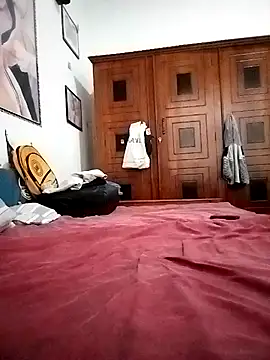 Snapshot of Heman100492 chatting on 02-12-25, 11:29 Heman100492 online show from 02-12-25, 11:29