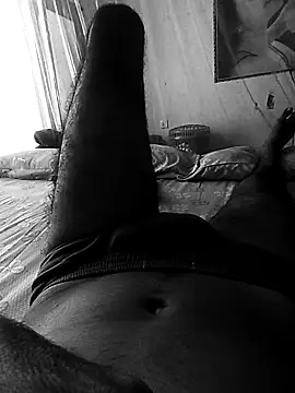 Snapshot of Heman100492 chatting on 11-10-25, 03:49 Heman100492 online show from 11-10-25, 03:49