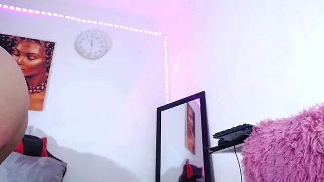 Snapshot of amgeline chatting on 01-08-25, 08:38 amgeline online show from 01-08-25, 08:38