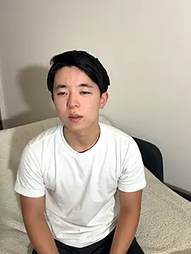 Snapshot of Ken_jp chatting on 11-24-25, 01:33 Ken jp online show from 11-24-25, 01:33