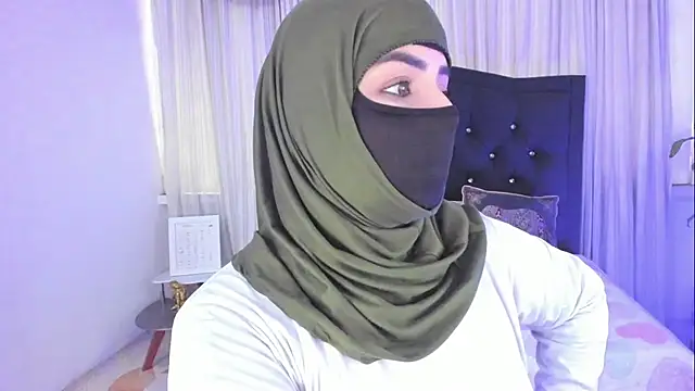 Snapshot of Uzra_hayed chatting on 02-06-26, 05:27 Uzra hayed online show from 02-06-26, 05:27