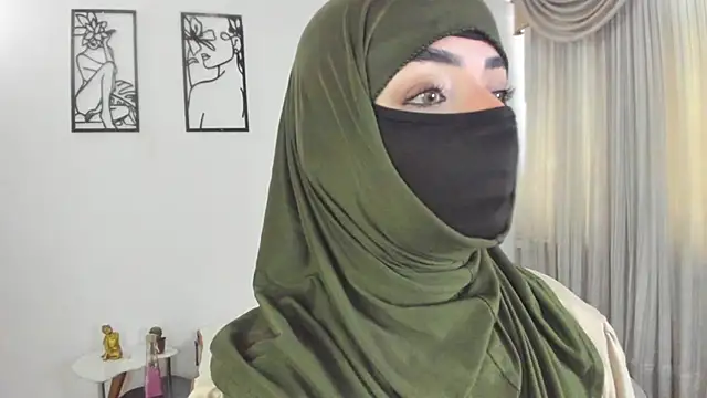 Snapshot of Uzra_hayed chatting on 07-28-26, 03:21 Uzra hayed online show from 07-28-26, 03:21