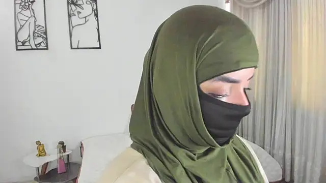 Snapshot of Uzra_hayed chatting on 07-28-26, 06:20 Uzra hayed online show from 07-28-26, 06:20