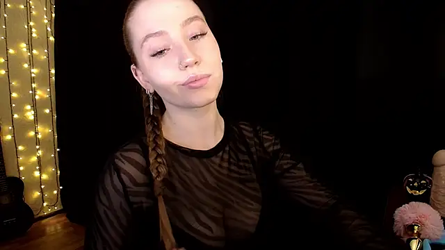 SindiWatsoon online show from 10-31-25, 12:28