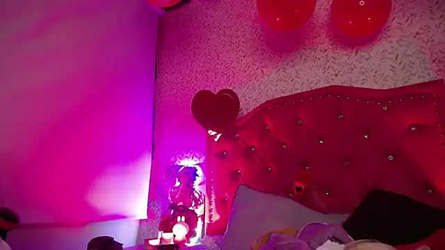 luly pink online show from 02-11-26, 03:33