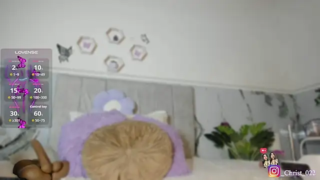 christal cutee online show from 04-21-26, 03:57