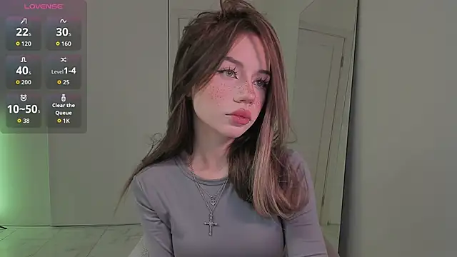 Snapshot of KellyBarton chatting on 10-04-25, 10:08 KellyBarton online show from 10-04-25, 10:08