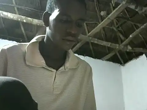 Snapshot of Bigras0011 chatting on 01-21-25, 02:54 Bigras0011 online show from 01-21-25, 02:54