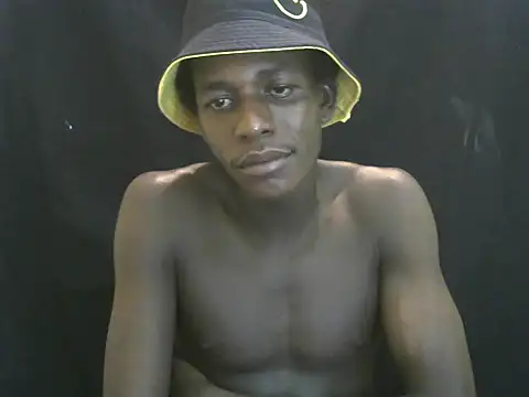Snapshot of Bigras0011 chatting on 05-26-26, 04:03 Bigras0011 online show from 05-26-26, 04:03