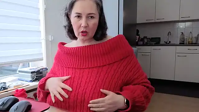 MilfGina online show from 02-16-26, 12:23