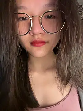 Krixxi22 online show from 09-11-25, 03:01