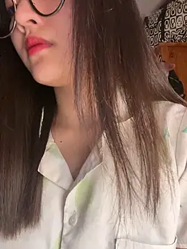 Krixxi22 online show from 11-10-25, 02:27