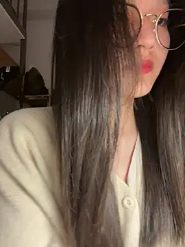 Krixxi22 online show from 02-05-26, 07:07