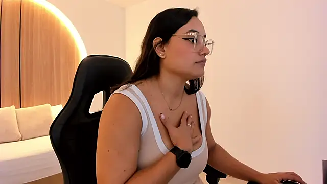 Snapshot of zoe_danae_ chatting on 09-30-25, 12:10 zoe danae online show from 09-30-25, 12:10