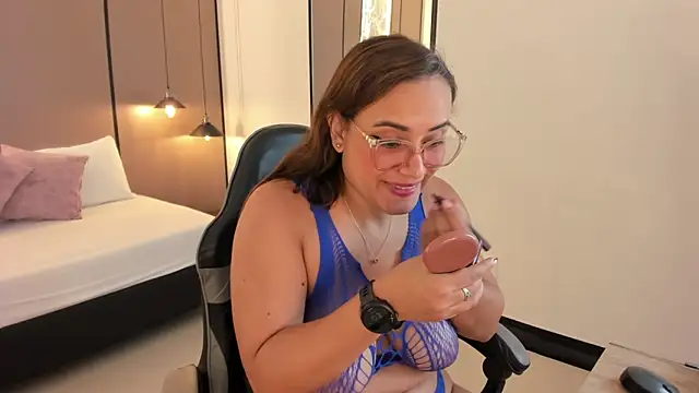 zoe danae  online show from 02-09-26, 01:04