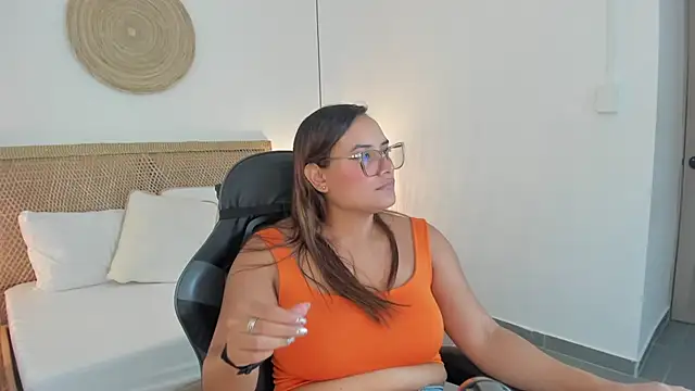 zoe danae  online show from 07-28-26, 12:23