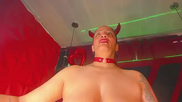 Taylor-hardcore online show from 01-19-26, 02:54