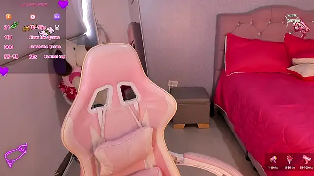 Kenia tompson01 online show from 01-25-25, 06:24