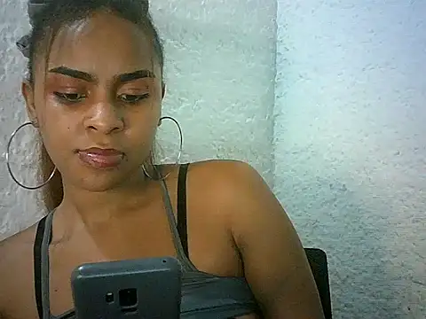 Snapshot of Bellabeltrann chatting on 02-13-26, 02:46 Bellabeltrann online show from 02-13-26, 02:46