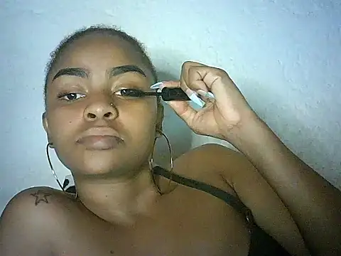 Snapshot of Bellabeltrann chatting on 03-13-26, 05:41 Bellabeltrann online show from 03-13-26, 05:41