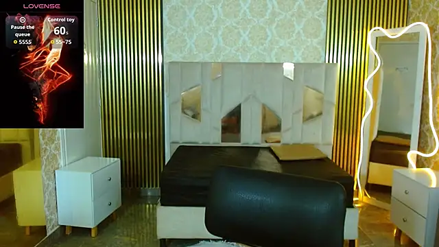 martinna tay online show from 09-28-25, 03:12